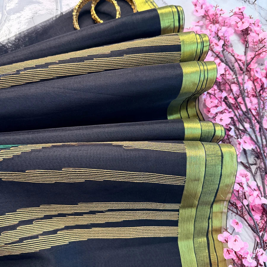 Gulnaar – Black Floral Jamdani Semi-Muslin Silk Saree