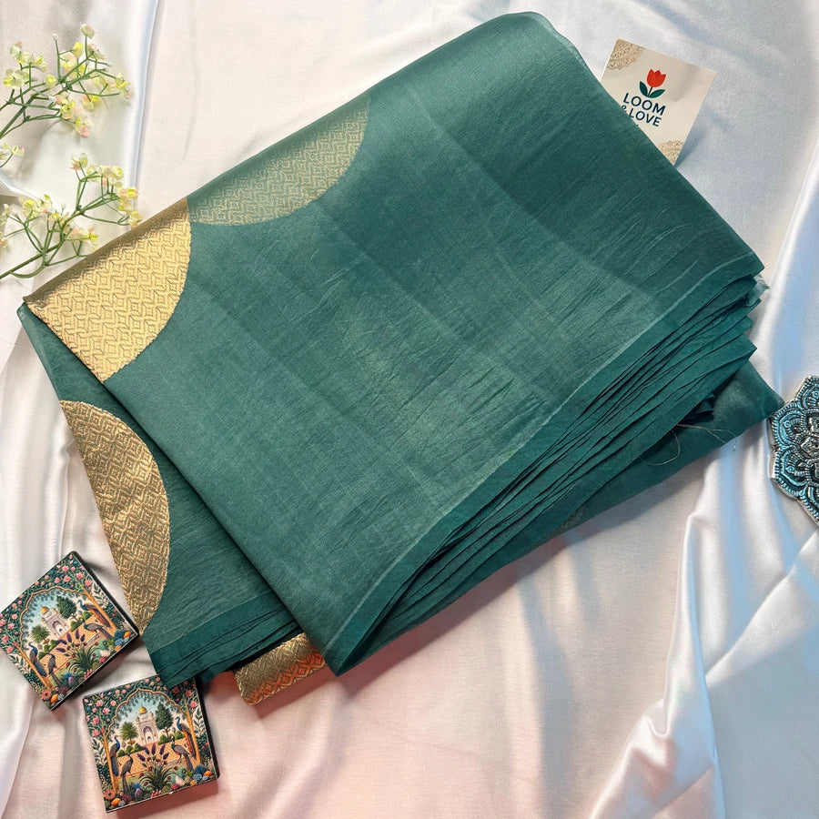 Pure Kora Silk Banarasi Kadhwa Handloom Saree – Emerald Green